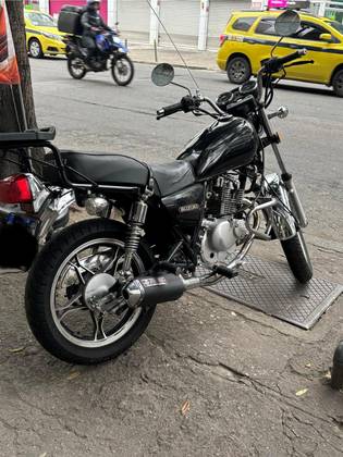 SUZUKI INTRUDER 125 SUZUKI INTRUDER 125